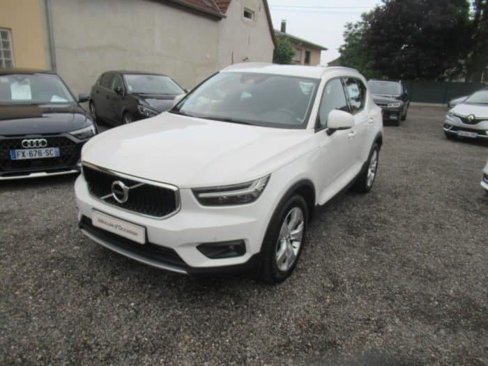 Volvo XC40 MOMENTUM 4X4 1ERE MAIN FRANCE 19900 euros