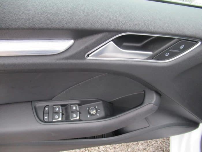 Audi A3 sportback DESIGN LUXE 116 CV 1ERE MAIN FRANCE 33000 KMS – Image 13