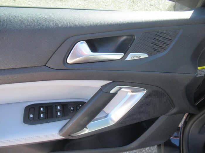 Peugeot 308 FELINE FULL OPTIONS 130 CV – Image 15