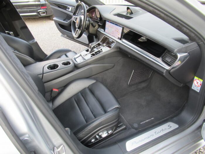 Porsche Panamera TURBO S HYBRID 680 CV 1ERE MAIN APPROUVED – Image 10