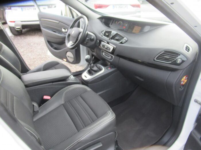Renault Scénic EDITION BOSE 130 CV – Image 10