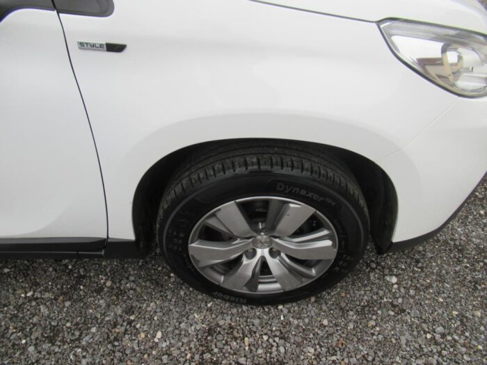 Peugeot 2008 STYLE 82 CV 63000 KMS – Image 15