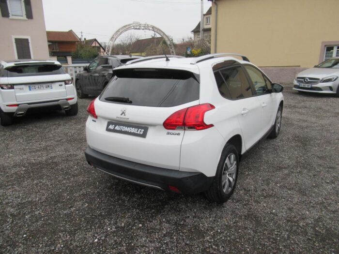 Peugeot 2008 STYLE 82 CV 63000 KMS – Image 4