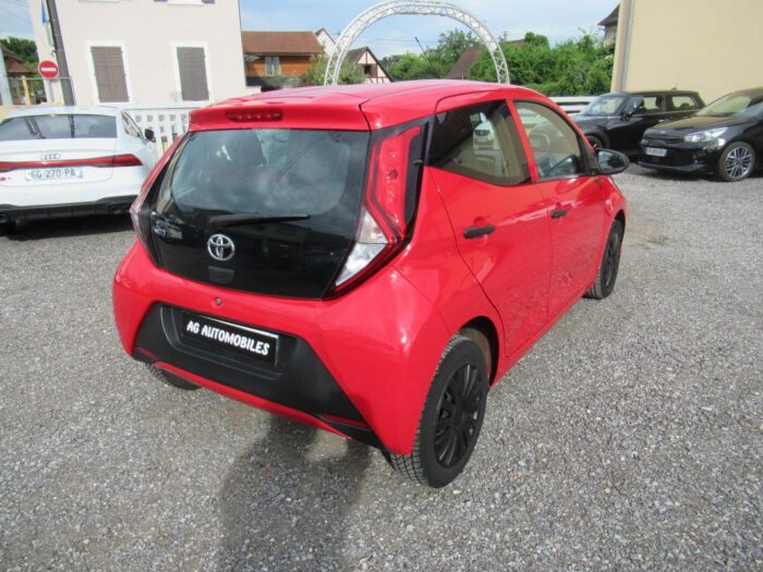 Toyota Aygo 1.0 WT-I 72 CH X-PLAY 28000 KMS TVA RECUPERABLE – Image 4