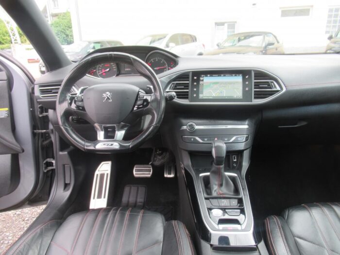 Peugeot 308 SW GT 180 CH – Image 11
