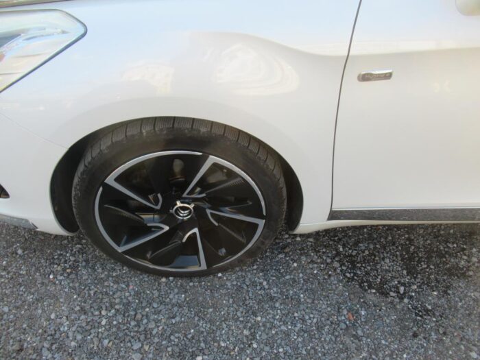 Citroën DS5 SPORT CHIC 163 CH – Image 17