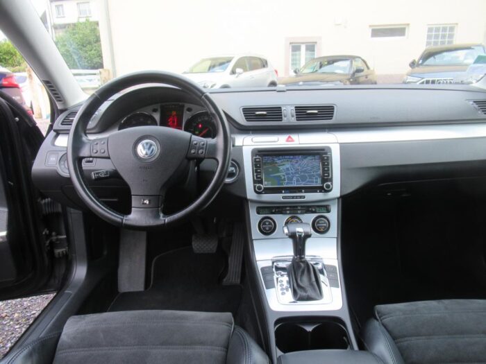 Volkswagen Passat SW R LINE 250 CH – Image 13
