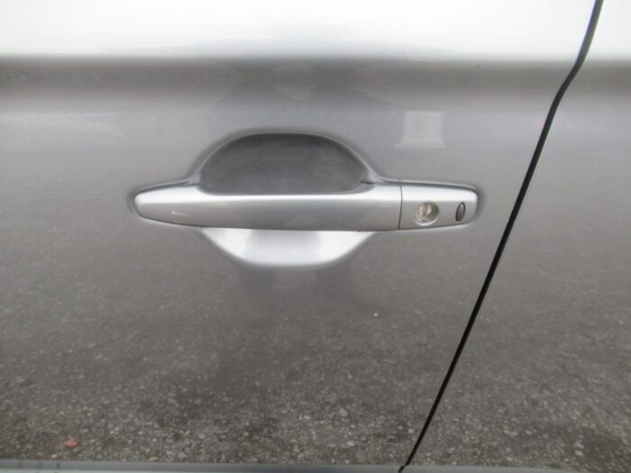 Mitsubishi Outlander lll PHEB HYBRIDE 4WD – Image 18