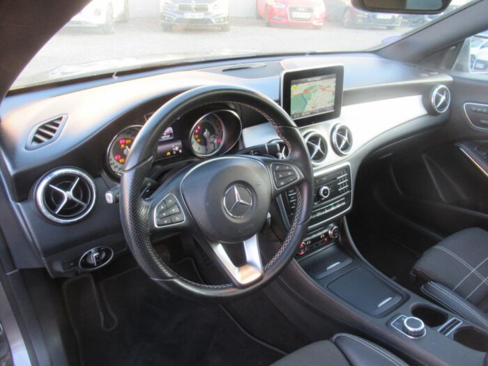 Mercedes CLA 200 INSPIRATION 156 CH TOIT PANO ORIGINE FRANCE – Image 13