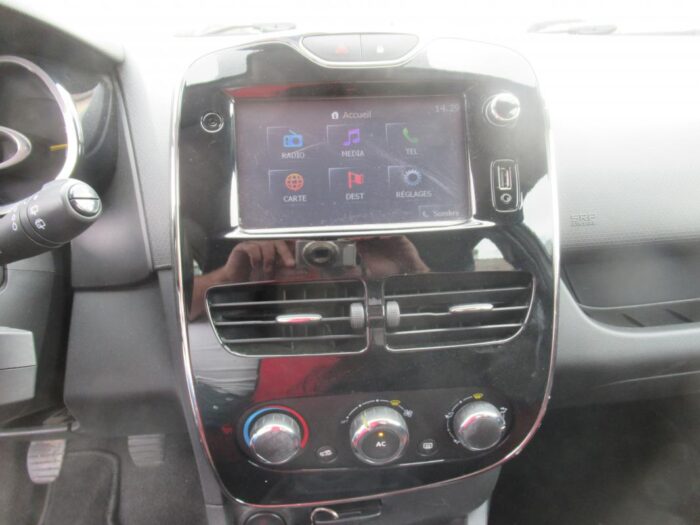 Renault Clio BUSINESS 75 CH – Image 13