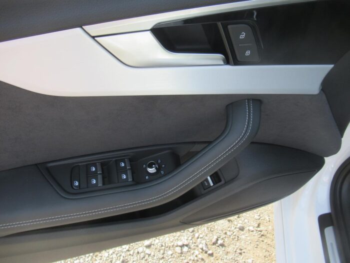 Audi A4 Avant S EDITION FULL OPTIONS 204 CH 1ERE MAIN FRANCE TVA RECUPERABLE – Image 17