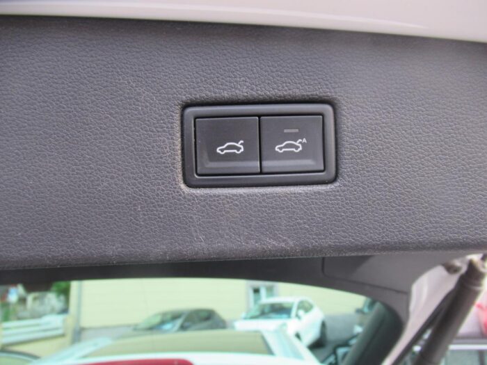 Volkswagen Tiguan 2.0 TDI 150 CH 4 MOTION CARAT – Image 19
