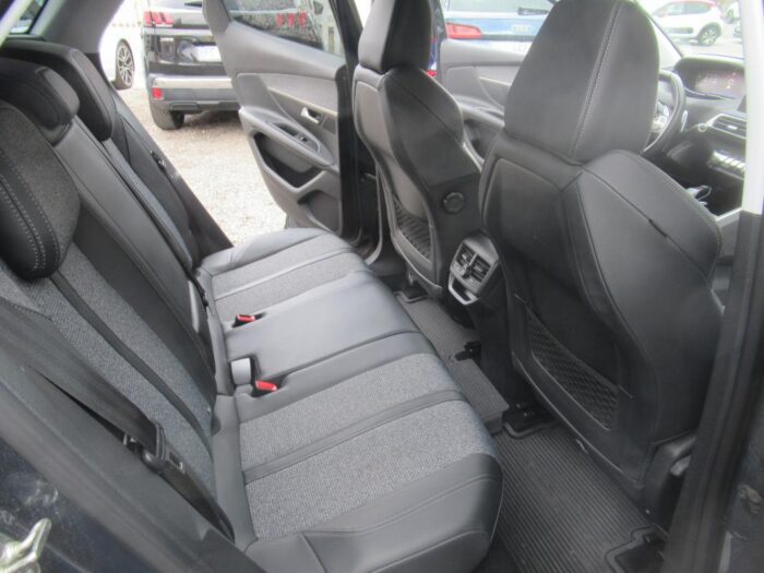 Peugeot 3008 ALLURE 130 CH 1ERE MAIN FRANCE TVA RECUPERABLE – Image 9