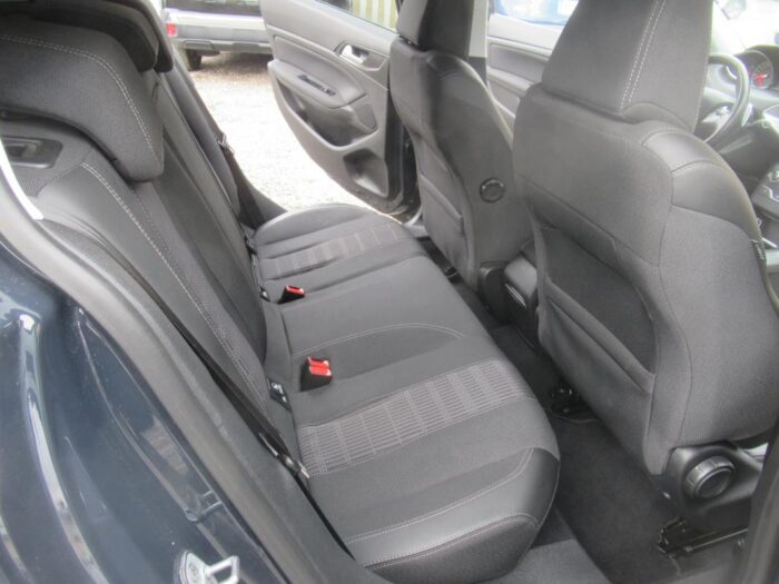 Peugeot 308 ALLURE 130 CH EAT 8 1ERE MAIN FRANCE TVA RECUPERABLE – Image 9