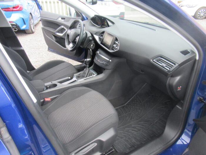 Peugeot 308 110 CH ACTIVE 100000 KMS – Image 10