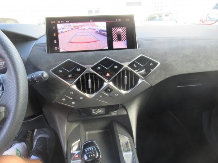 DS DS 3 Crossback FULL BLACK 100 CH 1ERE MAIN FRANCE 17000 KMS – Image 11