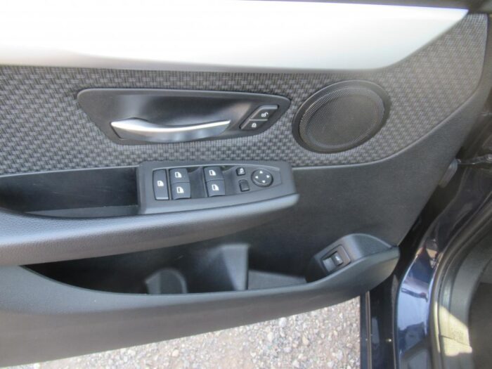 BMW Serie 2 Active Tourer 216 D LOUNGE ORIGINE FRANCE – Image 14