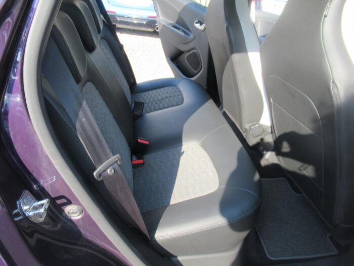 Renault Zoe E-TECH INTENS CHARGE NORMALE R135 1ERE MAIN FRANCE – Image 9