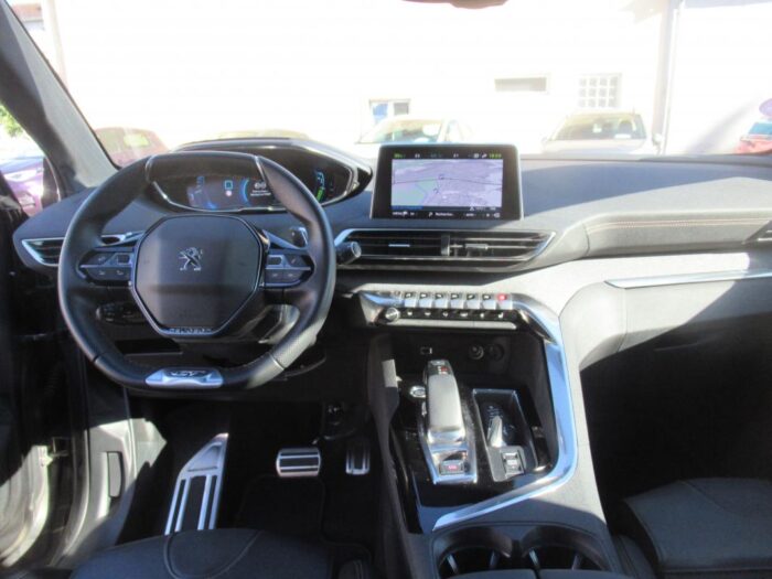 Peugeot 3008 HYBRID 225 CH GT LINE 1ERE MAIN – Image 11