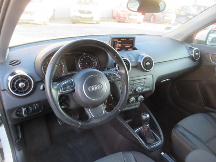 Audi A1 AMBITION 86 CH – Image 11