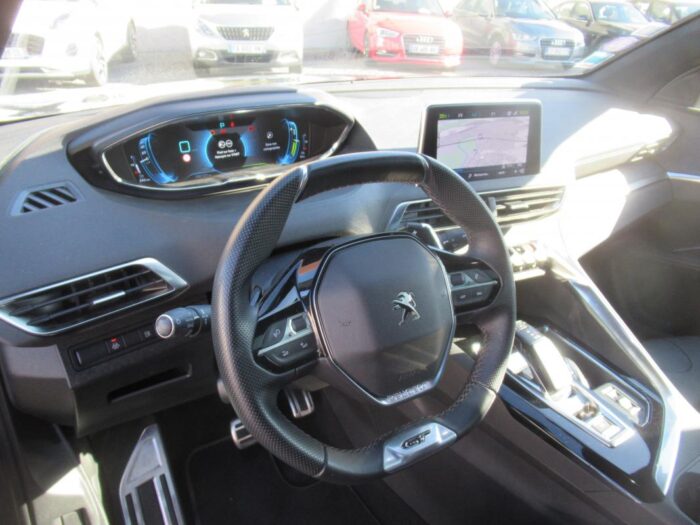 Peugeot 3008 HYBRID 225 CH GT LINE 1ERE MAIN – Image 13