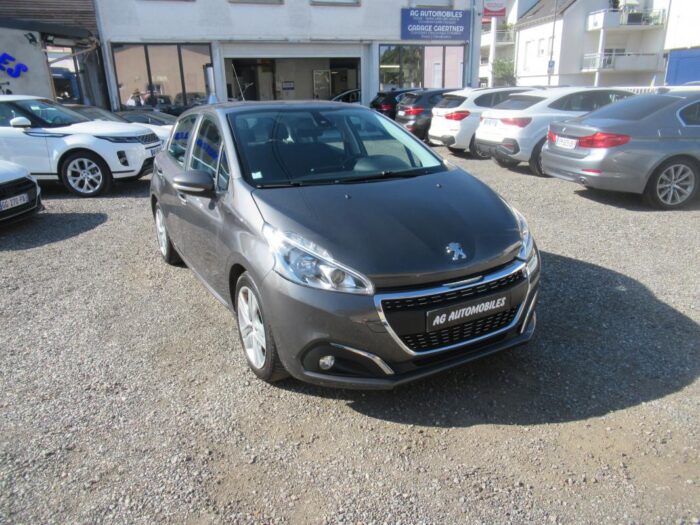 Peugeot 208 102 CH SIGNATURE – Image 2