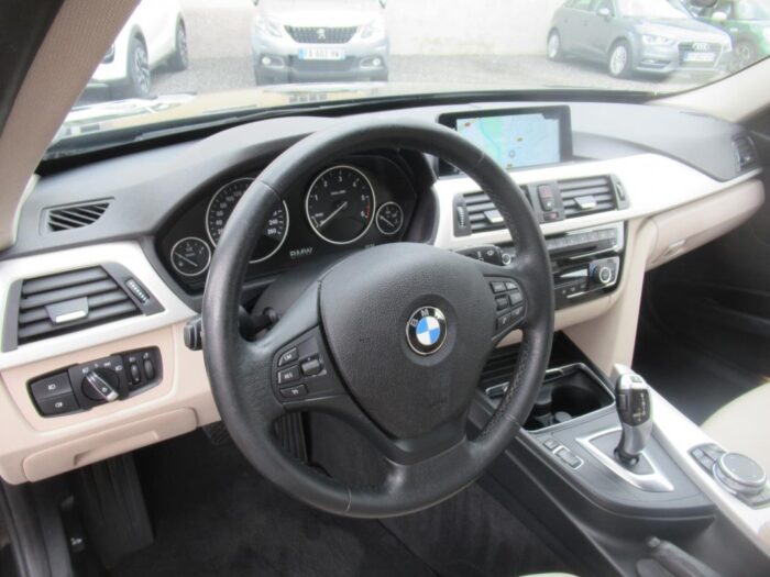 BMW 320d Touring LOUNGE PLUS 163 CH – Image 13