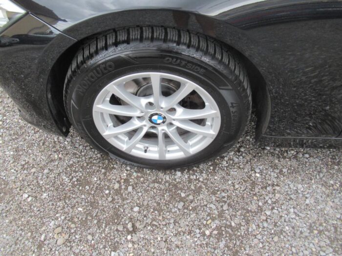 BMW 320d Touring LOUNGE PLUS 163 CH – Image 18