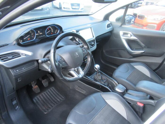 Peugeot 2008 ALLURE BUSINESS 130 CH 50000 MKMS – Image 7