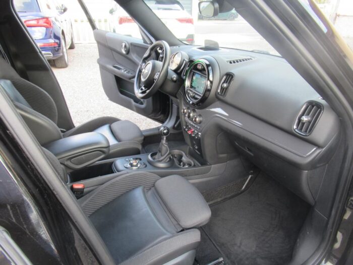 Mini Countryman 136 CH PACK CHILI ALL4 – Image 10