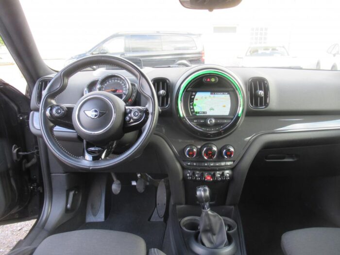 Mini Countryman 136 CH PACK CHILI ALL4 – Image 12