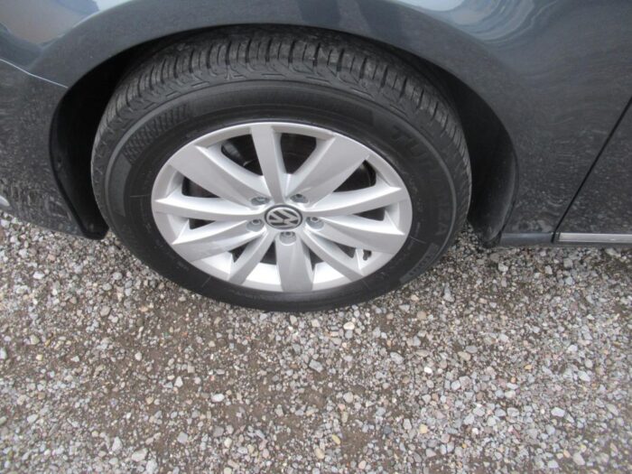 Volkswagen Passat 2.0 TDI BLUEMOTION 140 CH – Image 15