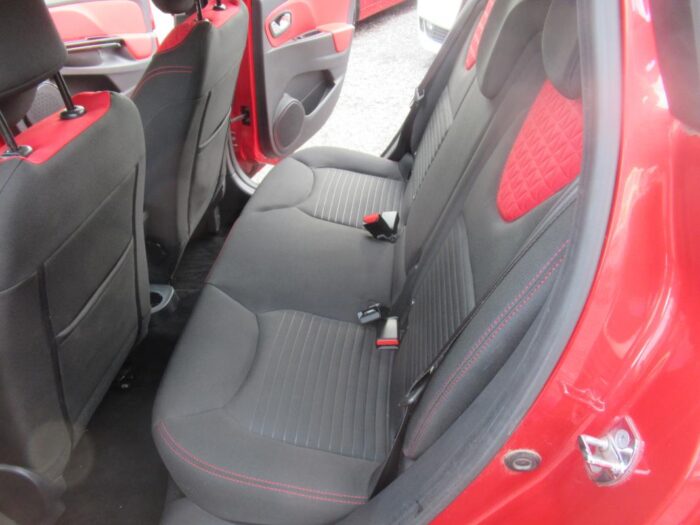 Renault Clio 1.2 TCE 120 CH INTENS 1ERE MAIN FRANCE – Image 8