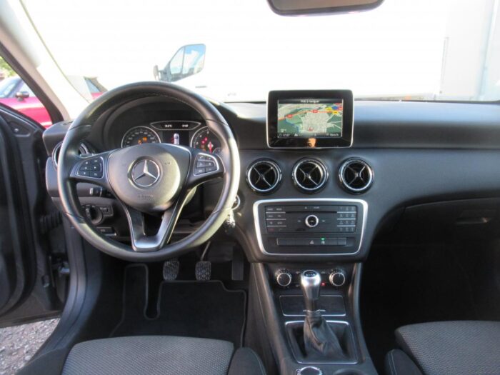 Mercedes Classe A 180 INTUITION 122 CH ORIGINE FRANCE 67000 KMS – Image 11