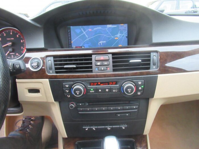 BMW Série 3 TOURING 325I XDRIVE LUXE – Image 12