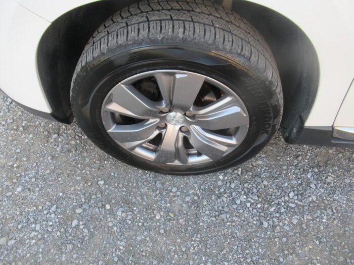 Peugeot 2008 ALLURE 82 CH – Image 15