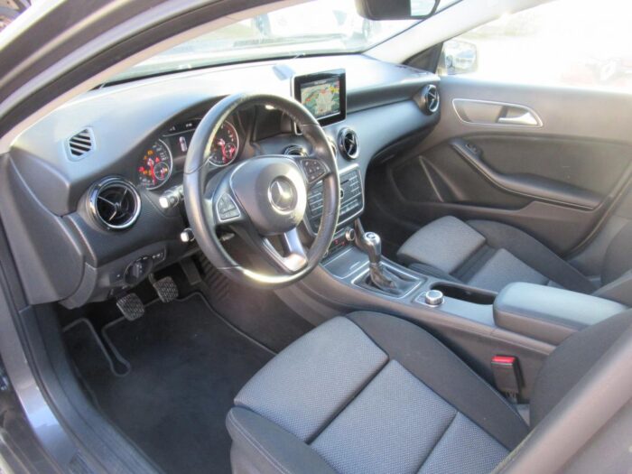 Mercedes Classe A 180 INTUITION 122 CH ORIGINE FRANCE 67000 KMS – Image 7