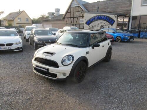 Mini John Cooper Works 211 CH 11400 euros