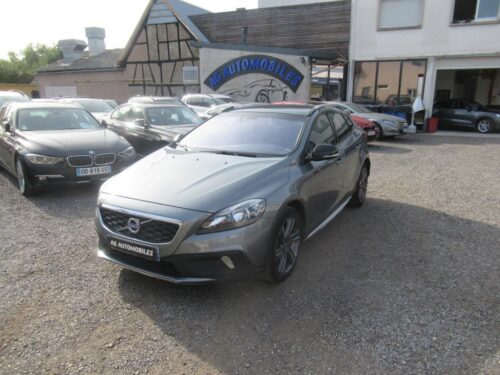 Volvo V40 Cross Country D2 OVERSTA EDITION 120 CH 8900 euros